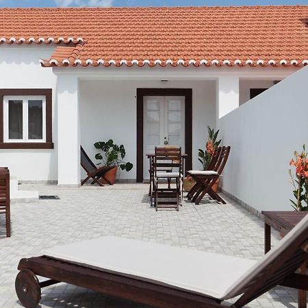 コラレス Azenhas Do Mar Roadside Houseヴィラ エクステリア 写真