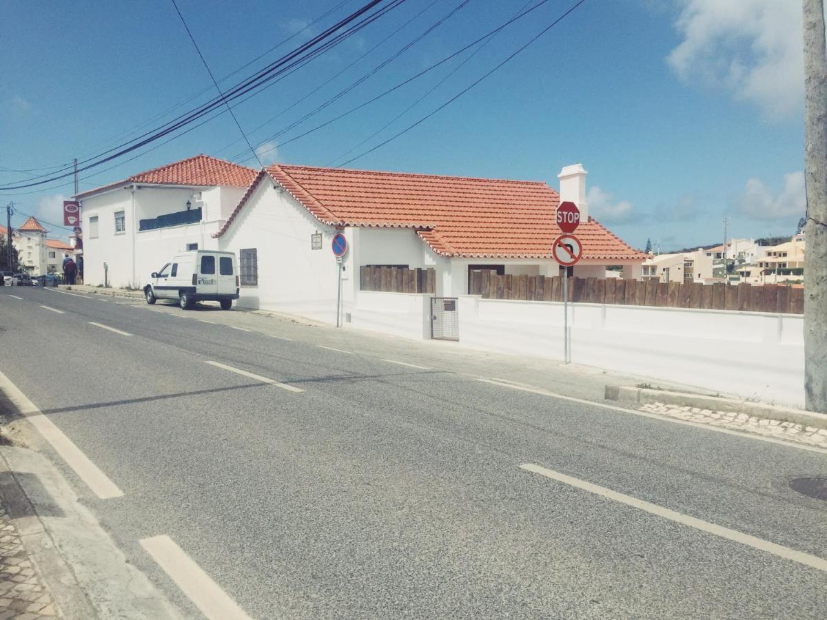 コラレス Azenhas Do Mar Roadside Houseヴィラ エクステリア 写真