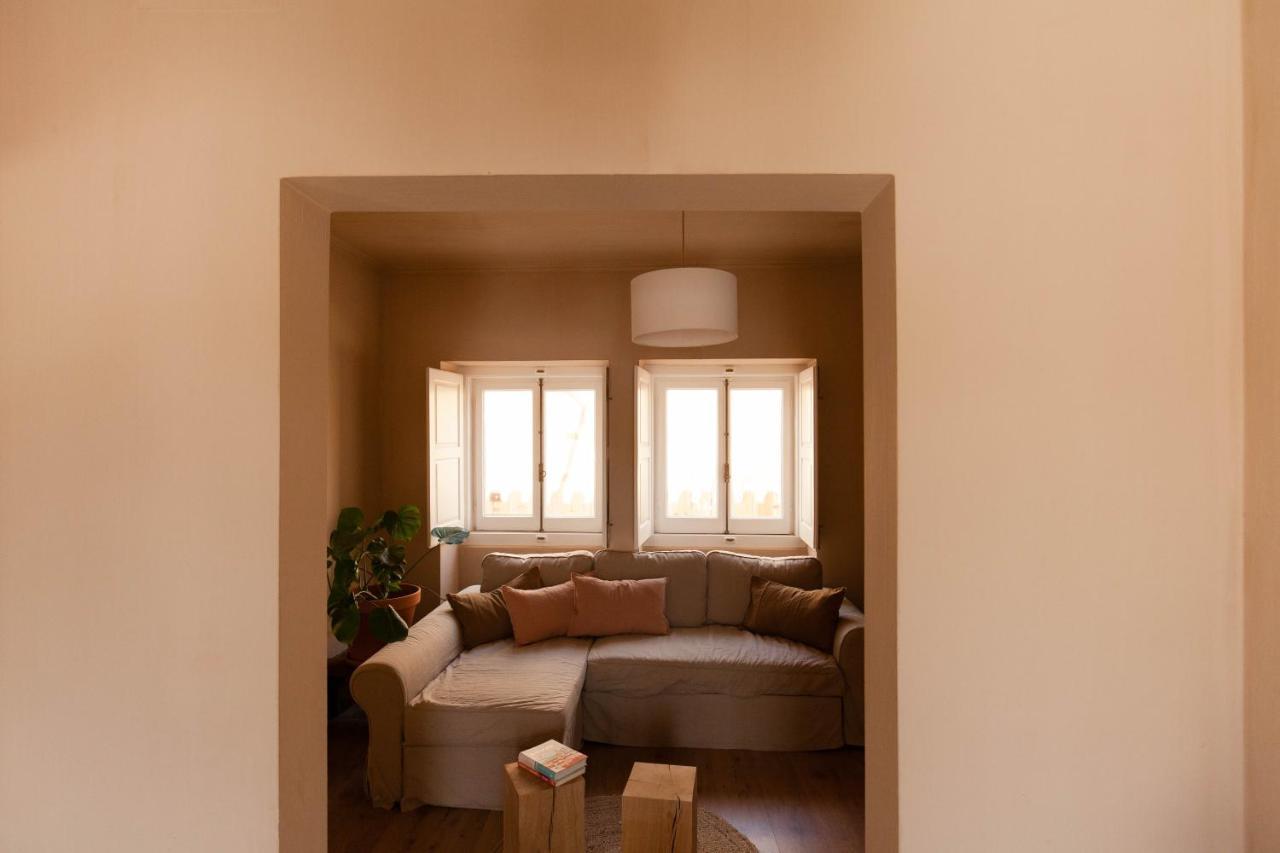 コラレス Azenhas Do Mar Roadside Houseヴィラ エクステリア 写真