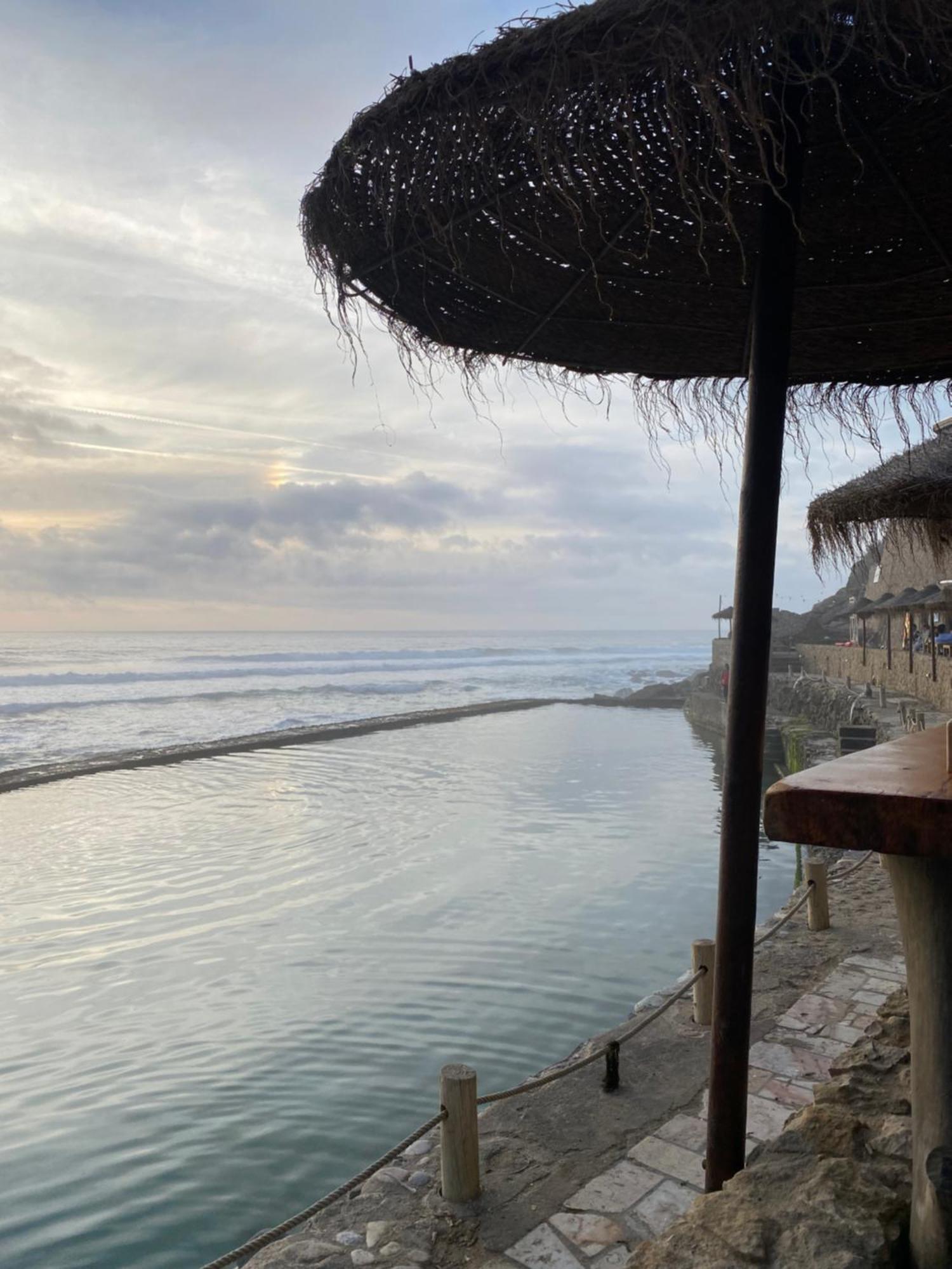 コラレス Azenhas Do Mar Roadside Houseヴィラ エクステリア 写真